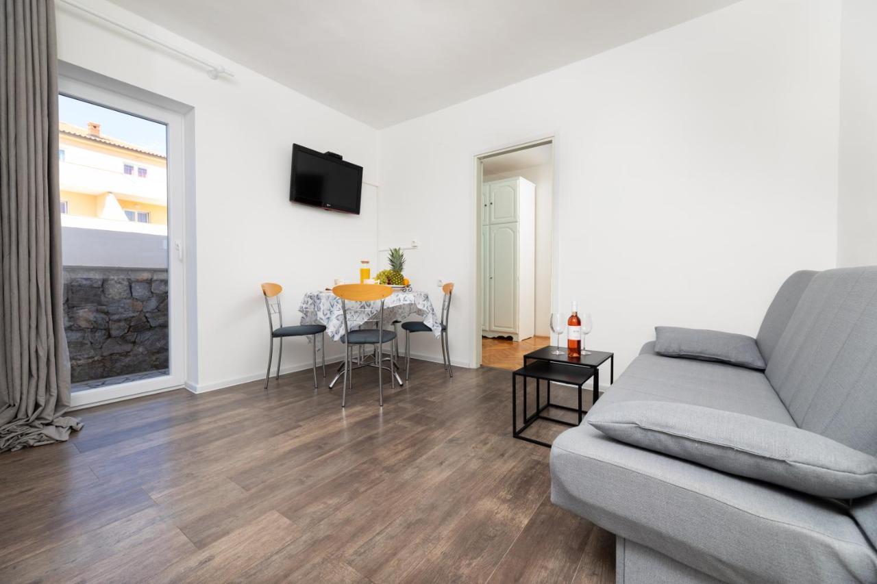 Aisa* Countryside Just 500m From The Beach! Apartment