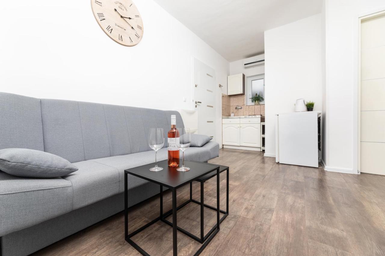 Aisa* Countryside Just 500m From The Beach!