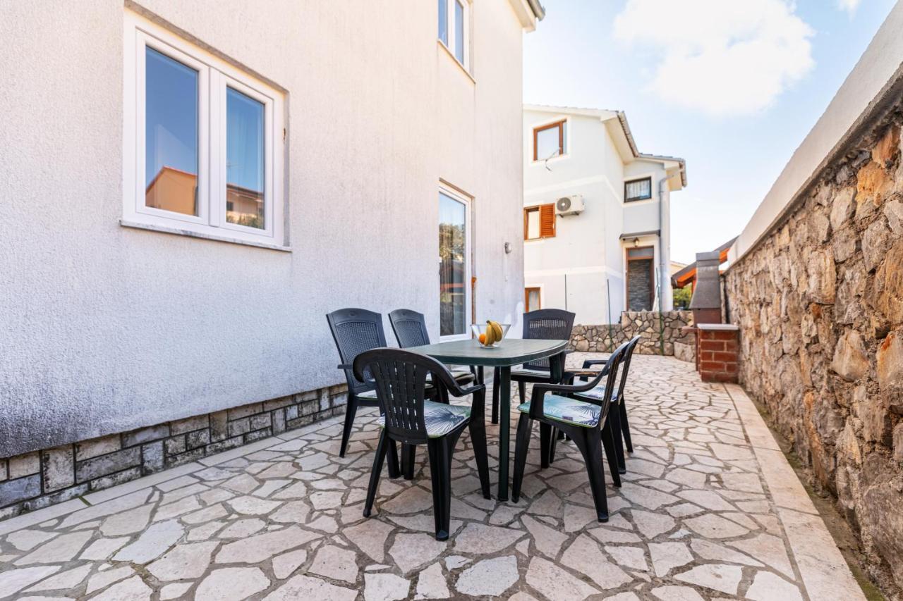 Aisa* Countryside Just 500m From The Beach!